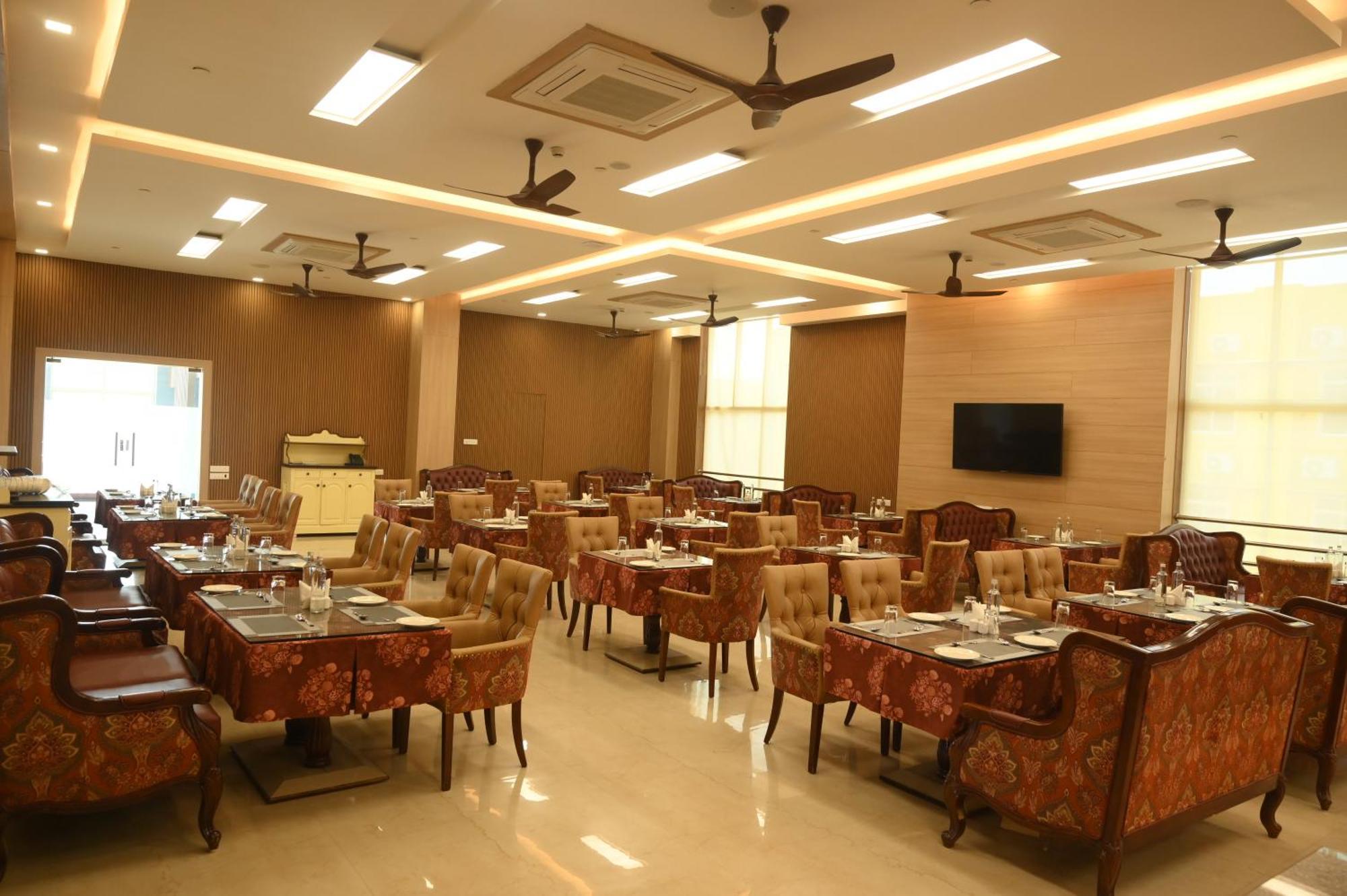 Mayfair World Cup Village Rourkela Ngoại thất bức ảnh